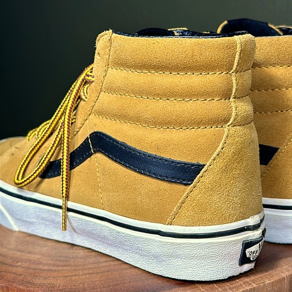 VANS Suede Sk8-Hi Skate Shoe - Wheat / Black - Picture 7 of 16